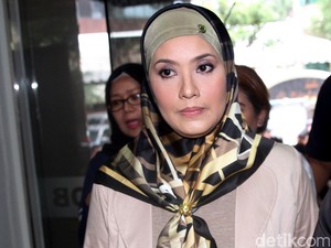 Elma Theana Berharap Reza Artamevia dan Gatot Sadar