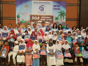 HUT Demokrat, F-PD Beri Santunan Hingga Ajak Anggota DPR Lomba Futsal