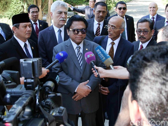 Oesman Sapta: Indonesia Dukung Azerbaijan Seribu Persen