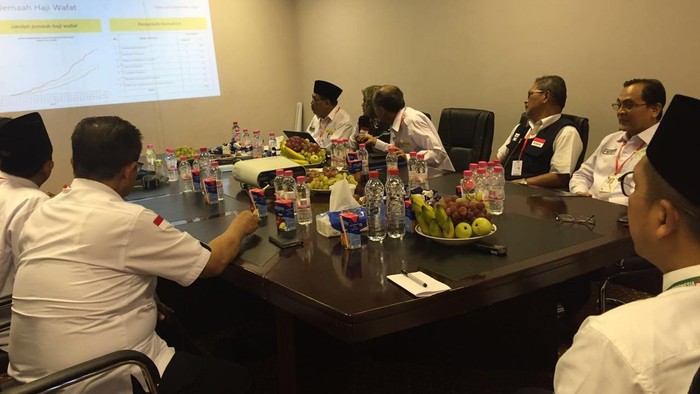 Menag Puji Tim Kesehatan yang Tak Berhaji dan Sabar Hadapi Pasien