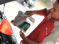 5 Mitos Pelumas Kendaraan, Mana yang Hoax?