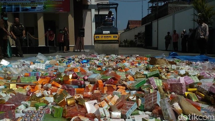 Awas! Produk Kosmetik Ternama Banyak Dipalsukan di Makassar