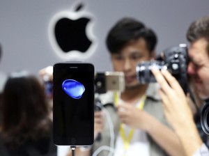 Benchmark iPhone 7 Kalahkan Para Jagoan Android