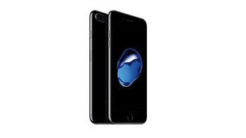 iPhone 7 Plus dirilis 16 September 2016. Menawarkan dua kamera di bagian belakang. Foto: Apple