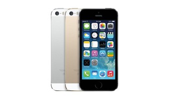 iPhone 5S dirilis 20 September 2013. Membawa sejumlah peningkatan hardware dan sensor sidik jari. Foto: Apple
