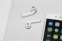CEO Apple Jawab Tudingan AirPods iPhone 7 Gampang Hilang