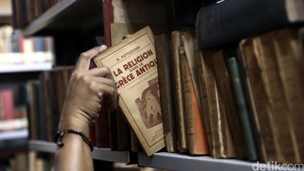 Perpustakaan Sastra HB Jassin Memprihatinkan