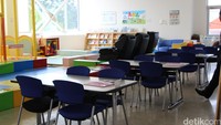 Tidak hanya menyediakan playground untuk anak-anak, kursi pijat juga terlihat akan menemi konsumen yang menginginkan kendaraan baru.
