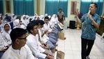 Kepala Jamkrindo Mengajar di SMKN 3