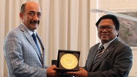 Dalam pertemuan ini, Oesman mendorong agar kerja sama dua negara, khususnya pariwisata lebih ditingkatkan.