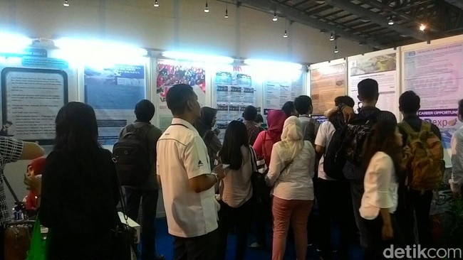 Baru Lulus dan Lagi Cari Kerja? Yuk, Kirim Lamaran ke Sini