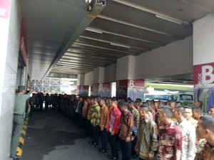 Jelang Blusukan Jokowi-Duterte, Personel Gabungan Berjaga di Tanah Abang