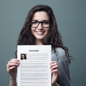 7 Cara Membuat CV yang Menarik dan Kreatif, Dijamin Curi Perhatian HRD 7 Cara Membuat CV yang Menarik dan Kreatif, Dijamin Curi Perhatian HRD