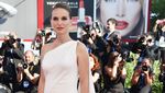 Hamil Anak Kedua, Natalie Portman Tetap Anggun