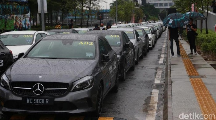 Ratusan Mercy Ikut Touring Malaysia-Singapura