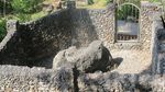 Batu Berbentuk Vagina dan Penis di Bau-bau
