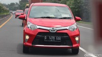 Hari pertama detikOto menjadi penumpang di mobil Calya tipe G bertransmisi otomatis.