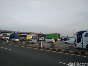 Libur Panjang Idul Adha, GT Cikarang Utama Diprediksi Macet Malam Nanti