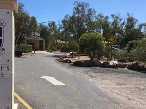 Siswa Australia Berpakaian ala Hitler Saat Sekolahnya Dikunjungi Pelajar Yahudi