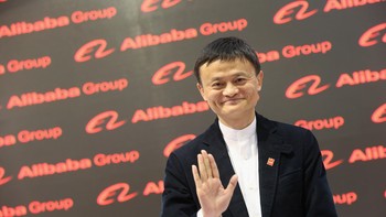 11. Jack Ma meluncurkan Alibaba pada tahun 1999 dengan dana sebesar USD 60.000 yang dikumpulkan dari 18 temannya. Ma mengenalkan Alibaba lewat rapat yang diadakan di apartemennya yang direkam oleh video. Foto: GettyImages