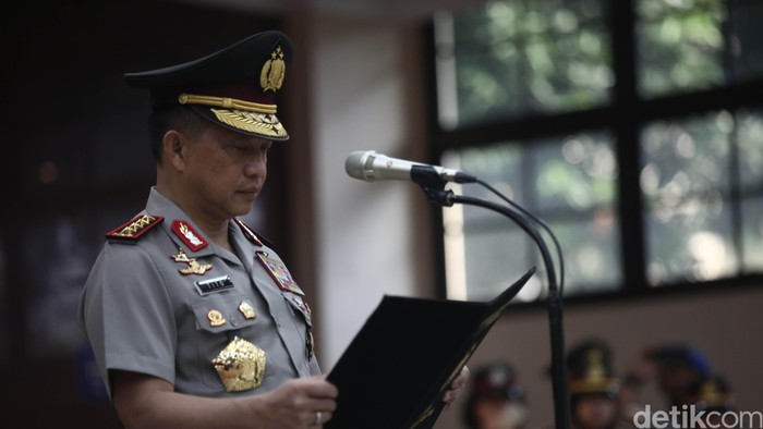 Kapolri Lantik 6 Kapolda dan 3 Pejabat Baru, Termasuk Kakorlantas