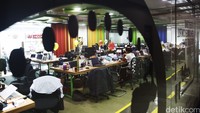 Sedikitnya 93% dari seluruh wilayah yang ada di Indonesia terjangkau oleh e-Commerce ternama Indonesia ini.