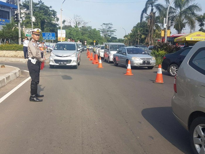 Jelang Idul Adha, Lalin Satu Jalur Puncak-Jakarta Diberlakukan Lebih Cepat