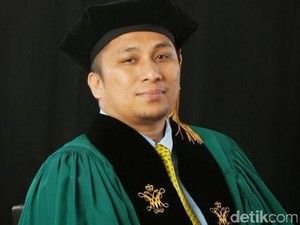 Jokowi Diminta Berpikir Matang Bila Ingin Taruh Lagi Arcandra Tahar di Menteri ESDM