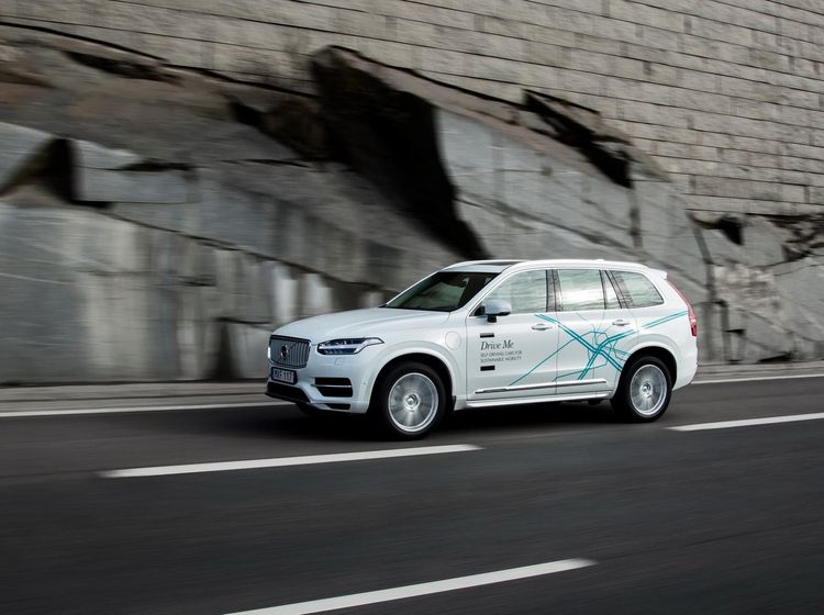 Volvo Ngebet Kenalkan Mobil Otomatis