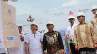 Office Tower One merupakan bagian dari Superblok Mangkuluhur City yang berlokasi di kawasan pusat bisnis (central business district/CBD) Semanggi dan mengusung konsep Perkantoran Grade A+, ramah lingkungan dengan target mendapatkan sertifikat Greenship Gold category.Higher investment, low running cost merupakan salah satu komitmen dari Mangkuluhur City.