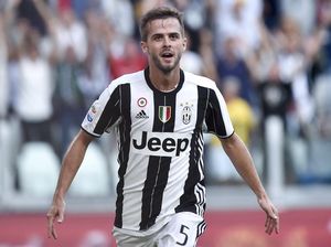 Hadapi Barcelona, Pjanic: Untuk Jadi Juara Kami Harus Kalahkan Tim Terbaik