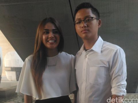 8 Kisah Mistis Para Artis Ini Bikin Bulu Kuduk Berdiri 