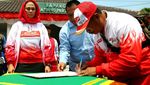 Pelatih Pertina Karawang Terima Api PON