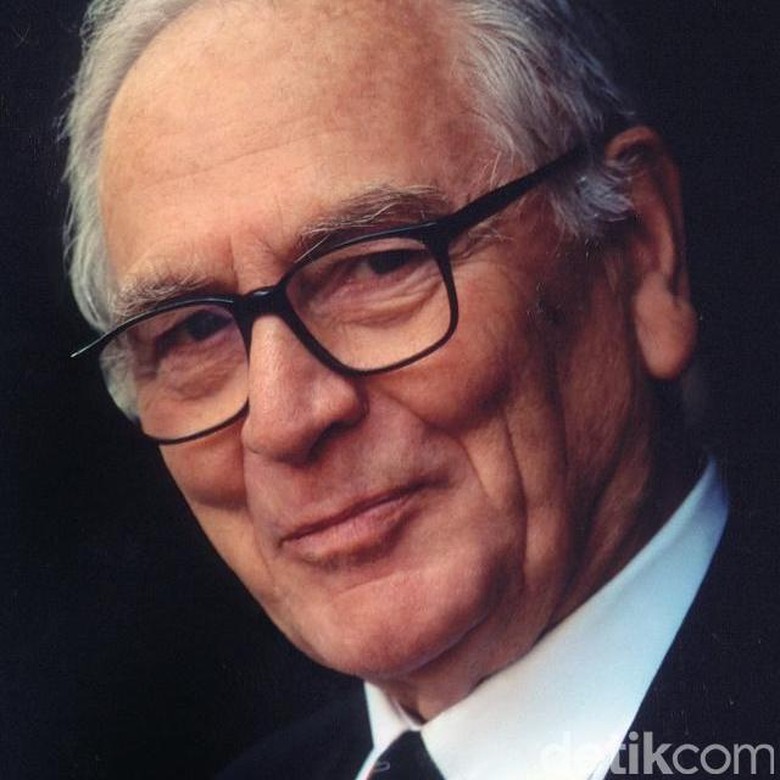 MA Tegaskan Merek Pierre Cardin Milik Pengusaha Jakarta MA Tegaskan Merek Pierre Cardin Milik Pengusaha Jakarta