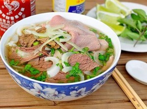 Unggah Video Cara Tepat Makan Pho, Bon Appetit Dapat Kecaman Orang Vietnam