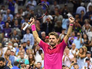 Duel Nyaris 4 Jam, Wawrinka Juara AS Terbuka Usai Kalahkan Djokovic