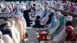 Umat Islam Salat Idul Adha