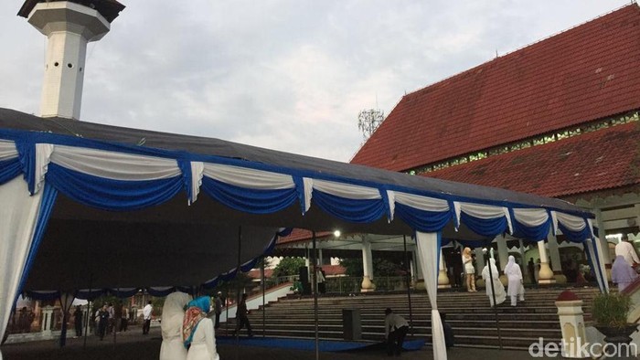 Jelang Kedatangan Jokowi, Pengamanan Masjid Agung Serang Diperketat