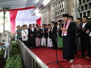Imam Besar Istiqlal: Sembelih Hewan Kurban Baiknya Tak Dilihat Anak-anak