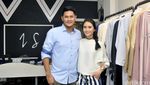 Yuk, Intip Ryana Dea dan Puadin Redi Fitting Baju!