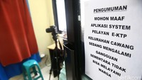 Menurut Kepala UPT Teknologi Informasi Kependudukan (TIK) Dinas Kependudukan dan Catatan Sipil (Dukcapil) DKI Jakarta, Nurrahman mengatakan, kerusakan yang terjadi bukan pada mesin perekaman, tetapi pada aplikasi pengecekan data.