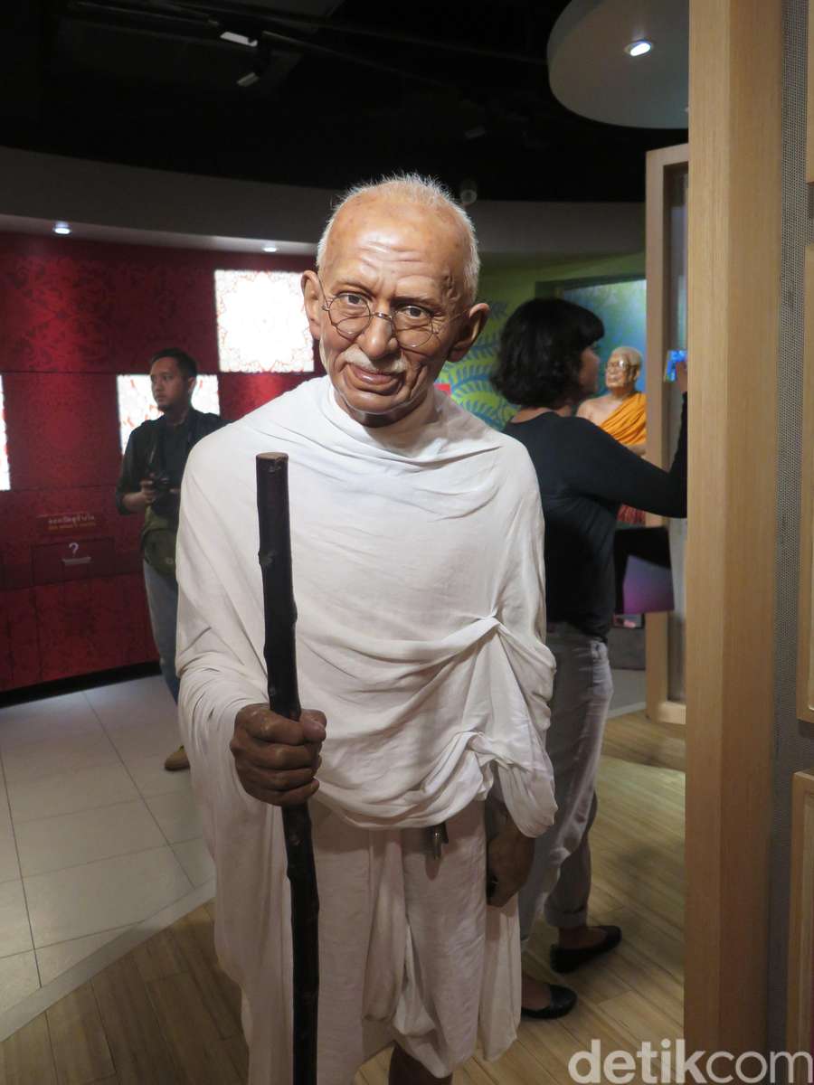 Mahatma Gandhi Sampai Doraemon Di Madame Tussauds 2