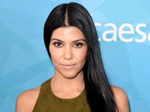 Kourtney Kardashian Hanya Pakai Maskara Merek Ini Selama 15 Tahun