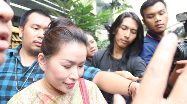 Jupiter Divonis 2 Tahun 6 Bulan, Gaya Superseksi Maria Ozawa di Bali