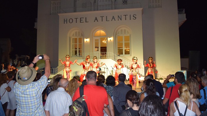 Pesona Nyi Mas Gandasari Pikat Publik Negeri Para Dewa