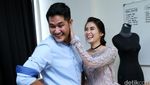 Yuk, Intip Ryana Dea dan Puadin Redi Fitting Baju!