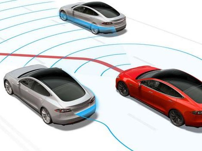 Tesla Janjikan Fitur Otonom dalam Beberapa Minggu ke Depan