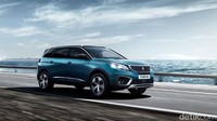 Pada tahun tersebut desain bodinya berubah, dari mobil MPV menjadi SUV 7 penumpang. Hal ini sebagai langkah Peugeot untuk mengantipasi kian maraknya segmen SUV. Peugeot 5008 mengikuti langkah adiknya, yakni Peugeot 3008 yang juga mengalami metamorfosis dari MPV ke SUV.  Foto: Peugeot