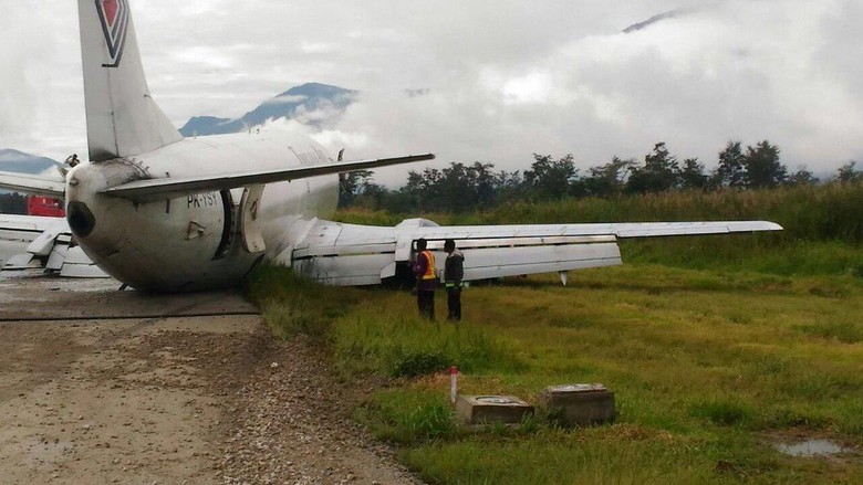 Ini Kronologi Trigana Air Bermuatan BBM Tergelincir di Bandara Wamena Ini Kronologi Trigana Air Bermuatan BBM Tergelincir di Bandara Wamena