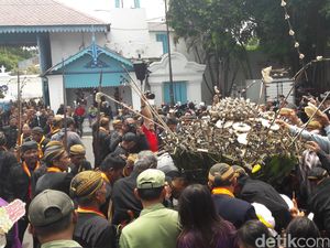 Grebeg Besar Keraton Surakarta, Tetap Ramai Meski Digelar Tak di Hari Libur